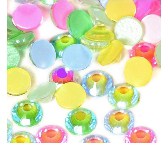 Strass Fluo pour une manucure tendance et ultra fun