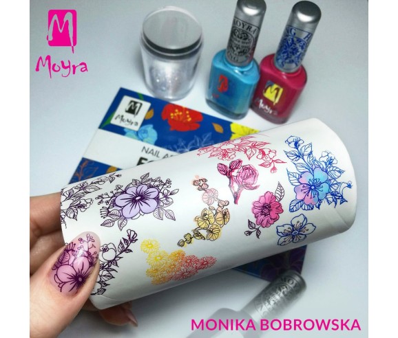 Moyra Plaque Stamping Footprints