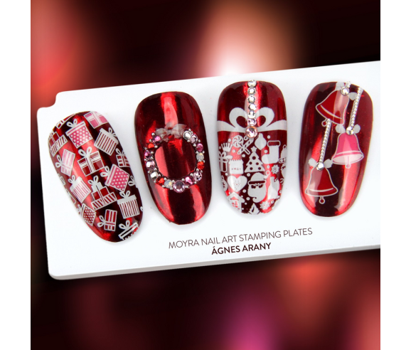 Moyra Plaque Stamping Winter is here